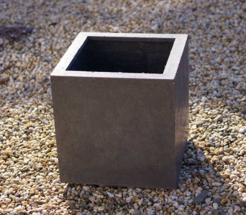 Donica z betonu architektonicznego H45x30x80cm Donica z betonu architektonicznego H45x30x80cm
