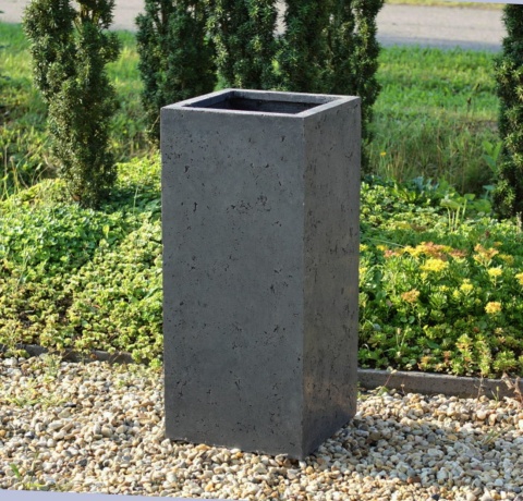 Donica z H71cmx31cmx31cm- beton architektoniczny