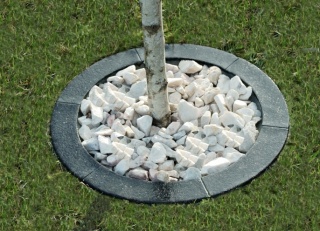 Obrzeża do drzew z fugami- czarne, śr. 50cm