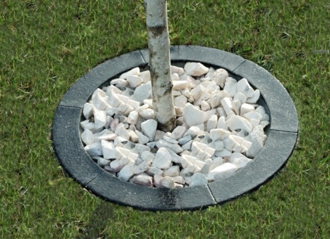 Obrzeża do drzew z fugami- czarne, śr. 50cm