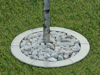 Obrzeża trawnikowe- beżowe z fugą